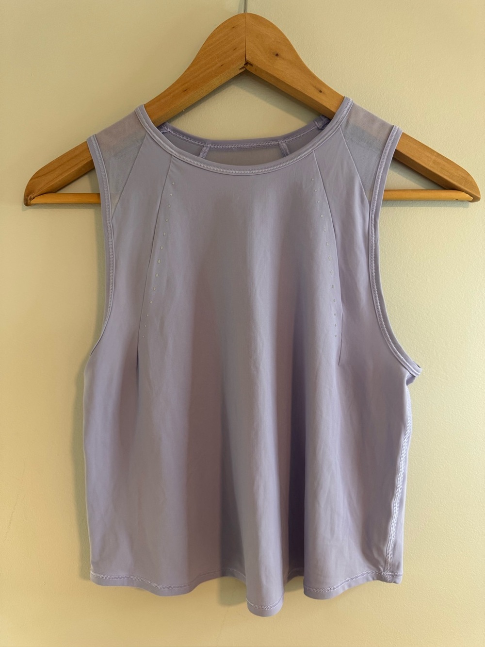 Lululemon sculpt tank light purple size 2